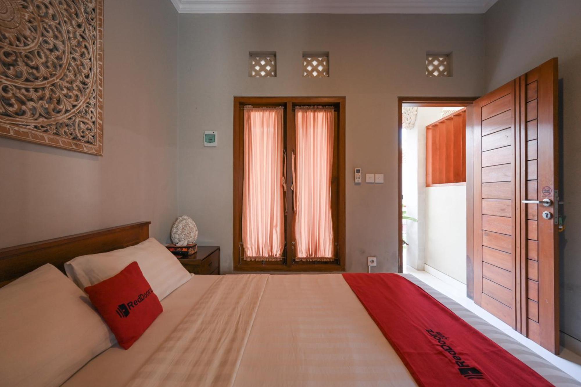 RedDoorz near Mertasari Beach 2 Pesanggaran Zewnętrze zdjęcie