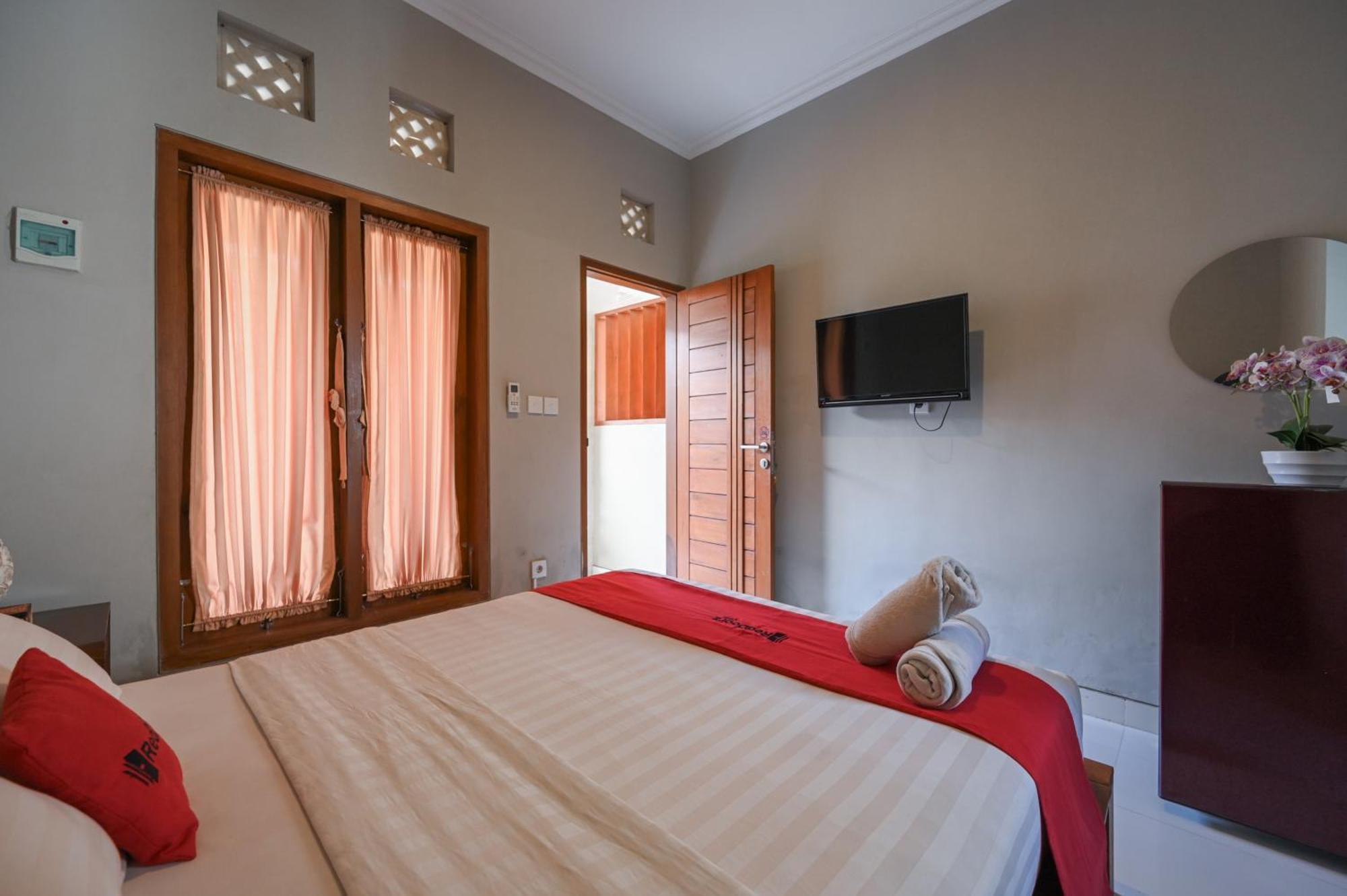 RedDoorz near Mertasari Beach 2 Pesanggaran Zewnętrze zdjęcie