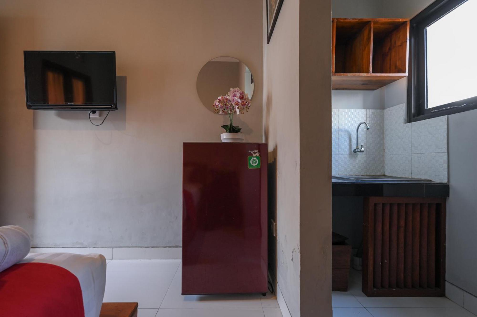 RedDoorz near Mertasari Beach 2 Pesanggaran Zewnętrze zdjęcie