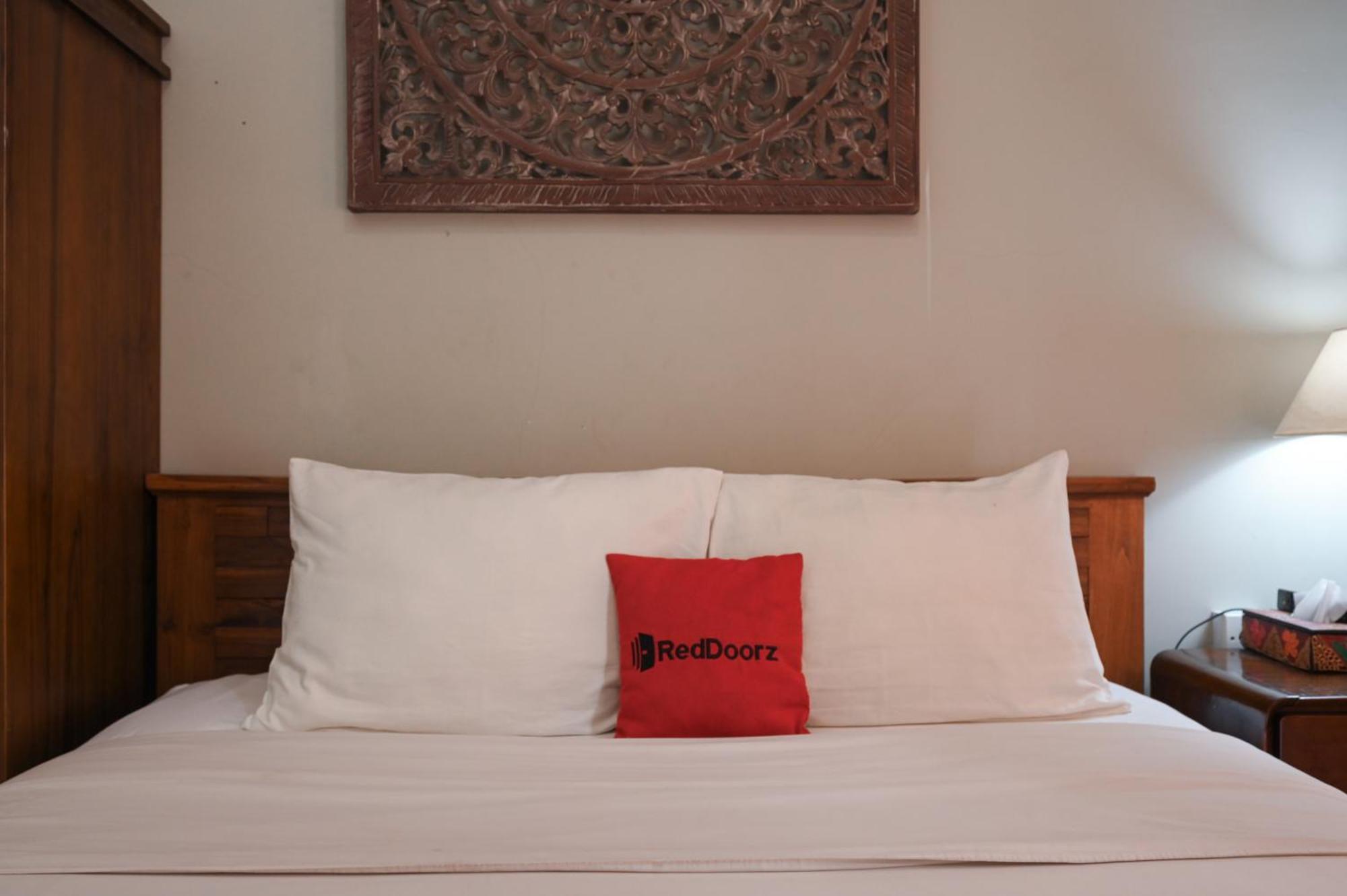 RedDoorz near Mertasari Beach 2 Pesanggaran Zewnętrze zdjęcie